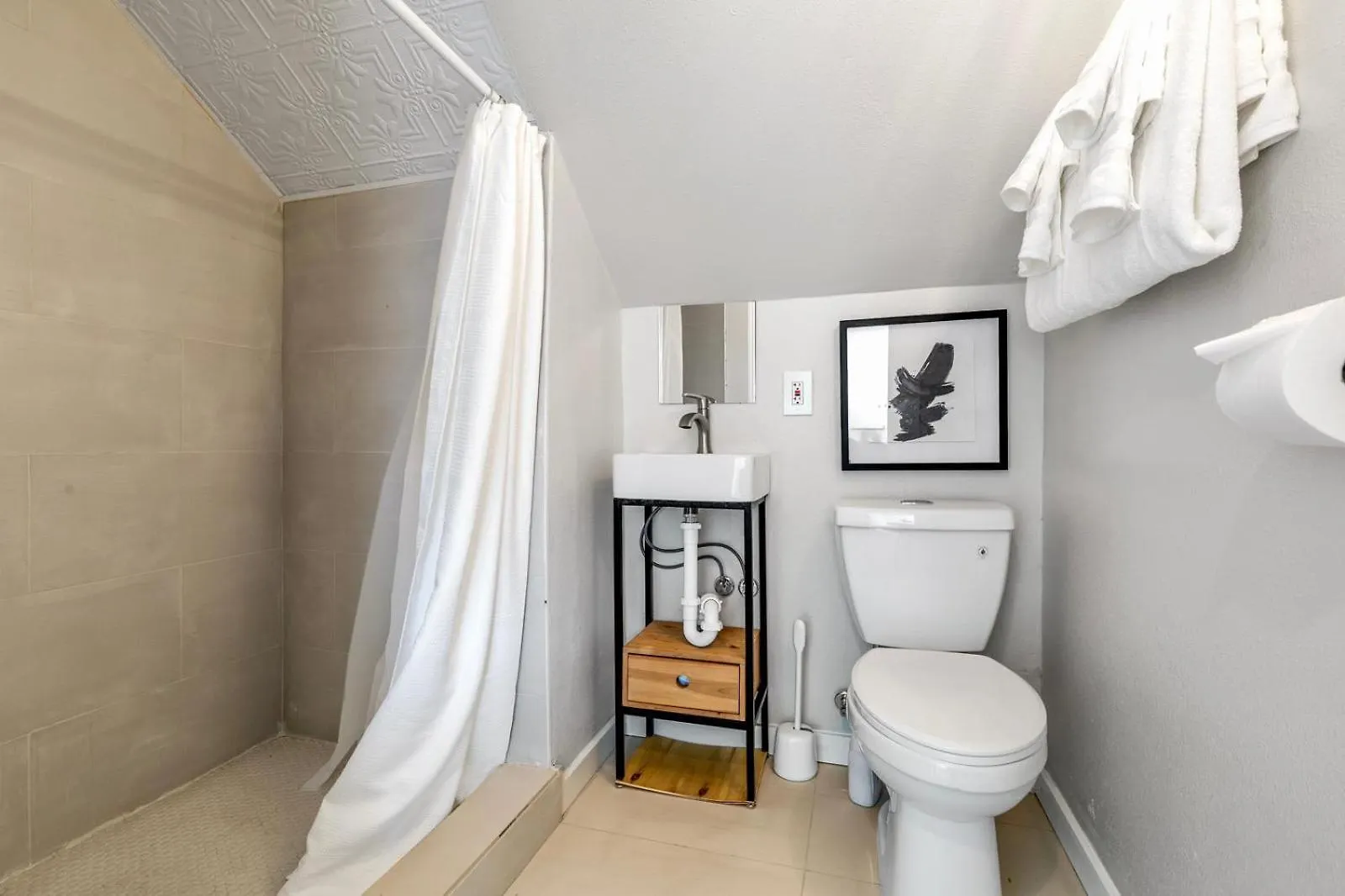 Vintage Meets Modern Spacious Capitol Hill Single Family Home With 97 Walk Score Seattle 0*,