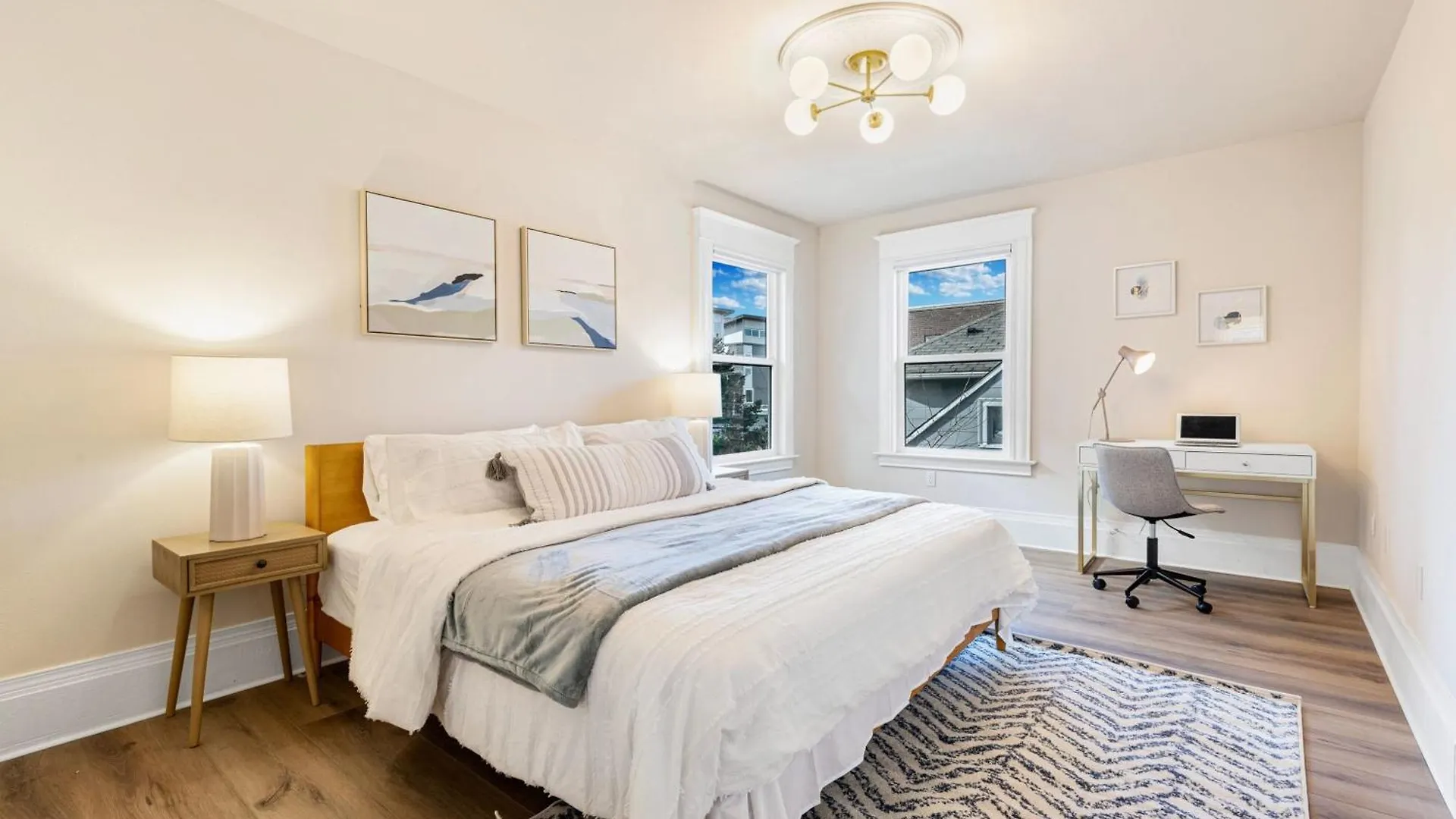 Holiday home Vintage Meets Modern Spacious Capitol Hill Single Family Home With 97 Walk Score Seattle