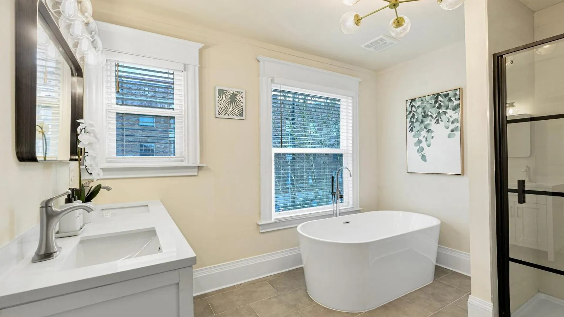 Vintage Meets Modern Spacious Capitol Hill Single Family Home With 97 Walk Score Seattle