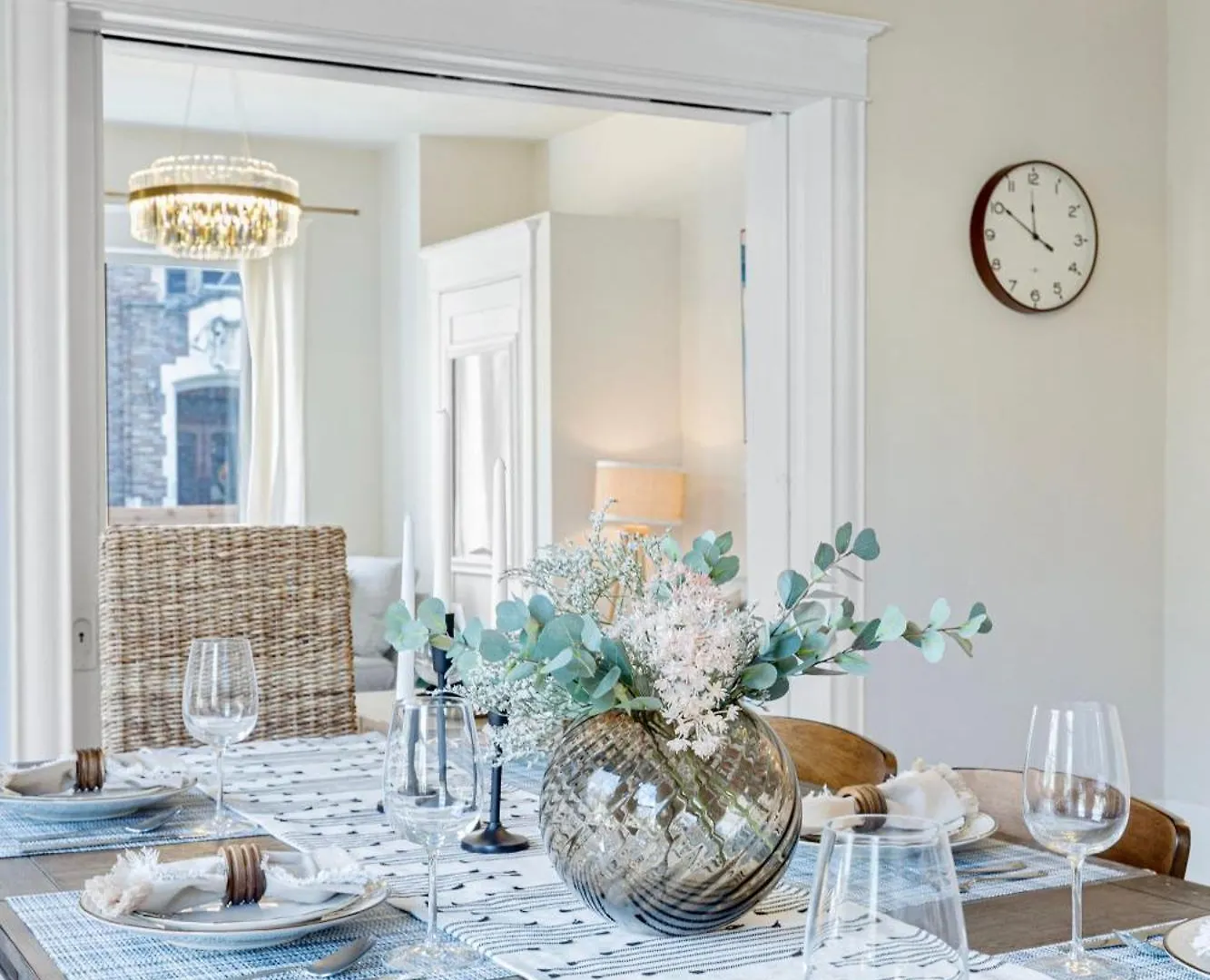 Vintage Meets Modern Spacious Capitol Hill Single Family Home With 97 Walk Score Seattle United States