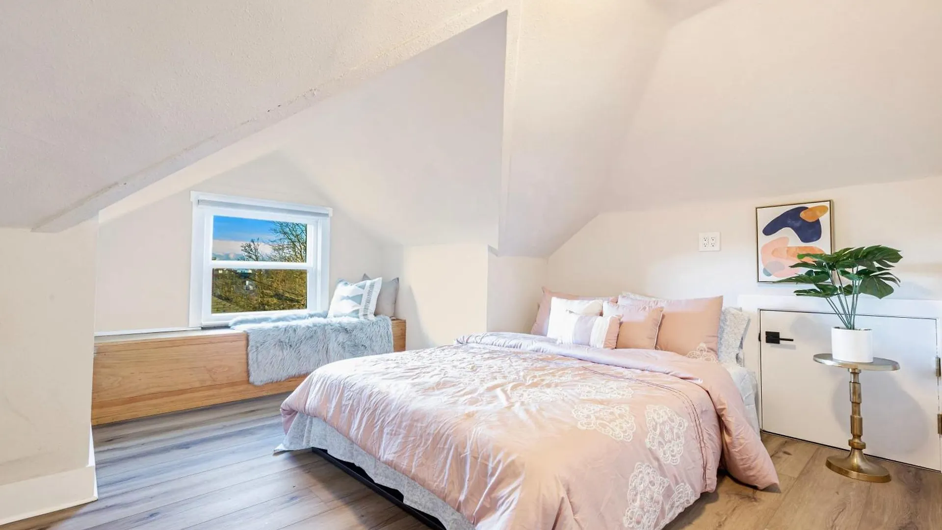 Vintage Meets Modern Spacious Capitol Hill Single Family Home With 97 Walk Score Seattle